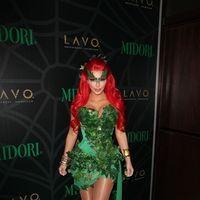 Kim Kardashian hosts the Midori Melon Green Halloween Party | Picture 113387